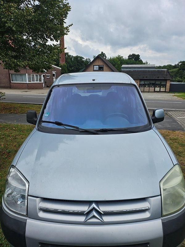 Blau Gebraucht 2003 Citroën Berlingo Van / Kleinbus | 750 € (Superpreis) - Bild 1/4