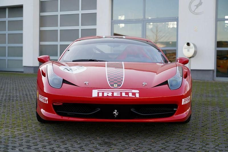 Gebraucht Ferrari 458 570 PS (419 kW) 2011 Rot Coupé