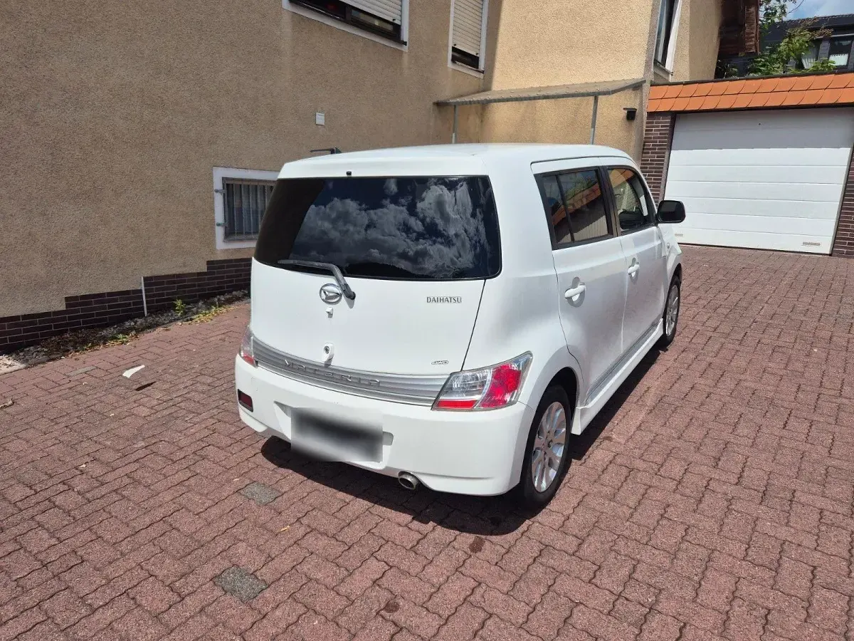 Gebraucht Daihatsu Materia 103 PS (75 kW) 2008 Weiß Van / Kleinbus