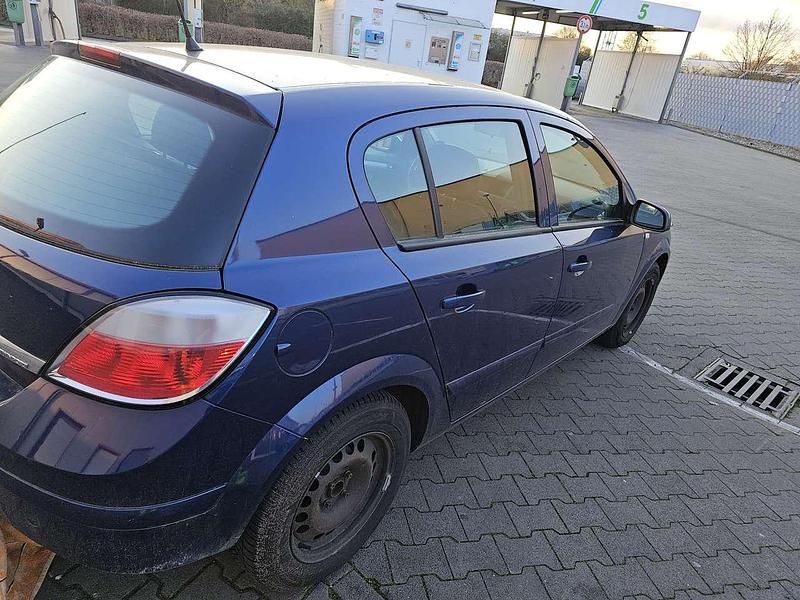 Gebraucht Opel Astra GTC Cosmo 105 PS (77 kW) 2005 Blau Limousine