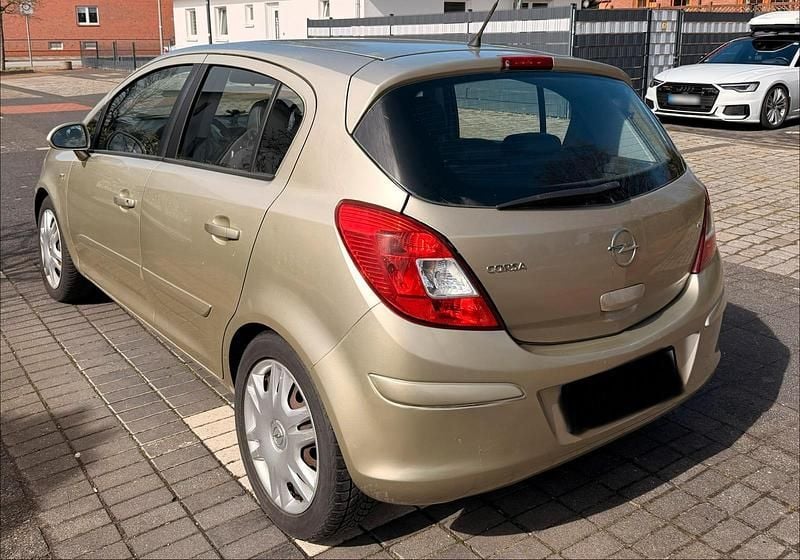 Gebraucht Opel Corsa 90 PS (66 kW) 2007 Gold Kleinwagen