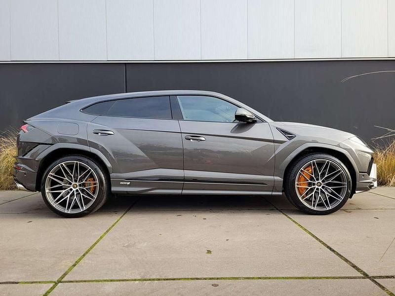 Gebraucht Lamborghini Urus 666 PS (489 kW) 2024 Grau SUV