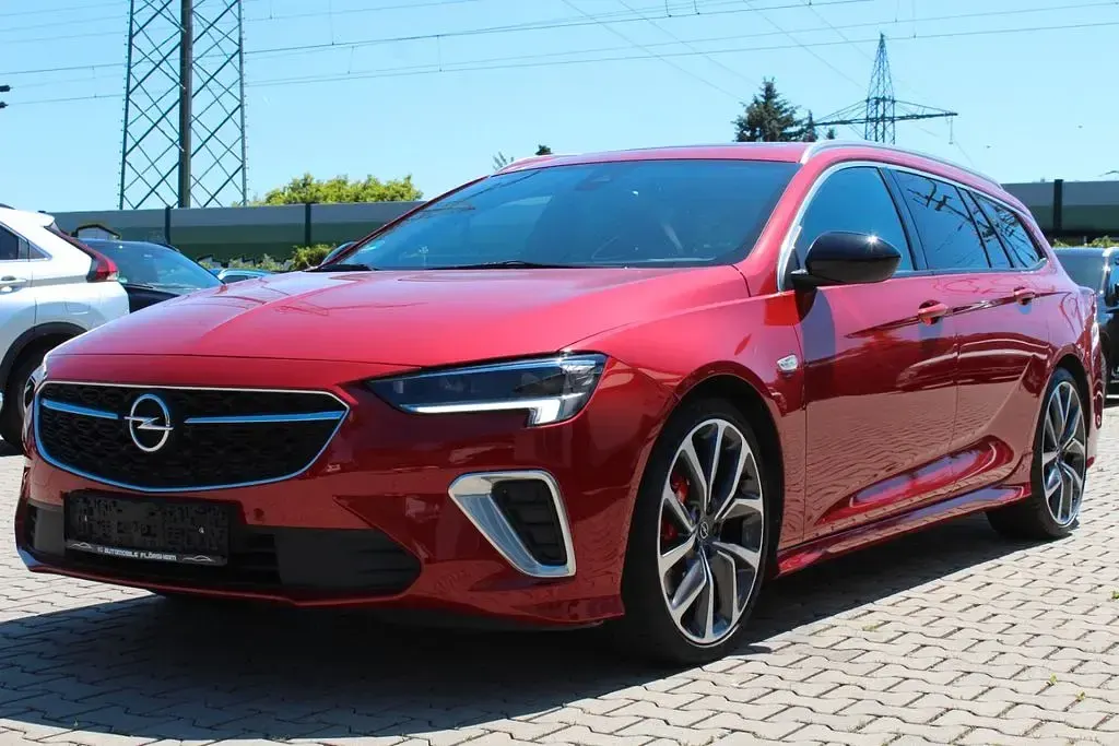 Usata Opel Insignia 230 CV (169 kW) 2021 Rosso Station wagon