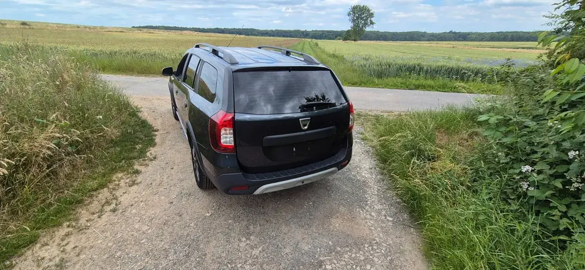 Gebraucht Dacia Logan MCV Celebration 90 PS (66 kW) 2017 Grau Kombi