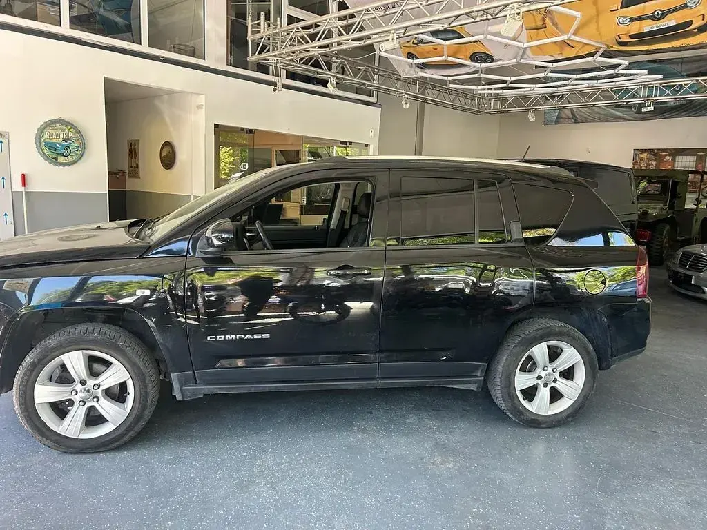 Gebraucht Jeep Compass Limited 163 PS (119 kW) 2014 Schwarz SUV