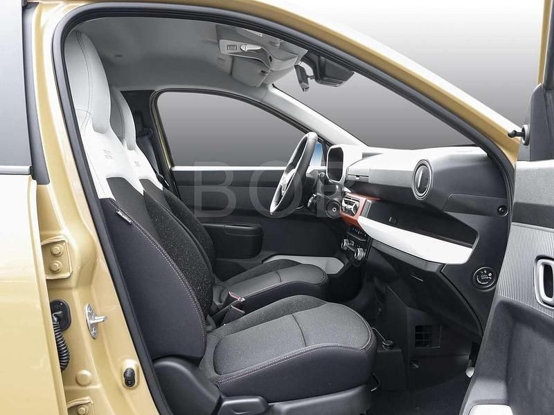 Gebraucht Dacia Spring Expression 33 kW (45 PS) 2025 Safaribeige (beige) Kleinwagen