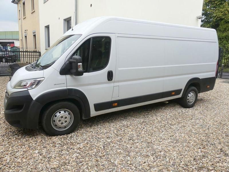 Weiß Gebraucht 2019 Fiat Ducato Van | 18.900 € (Guter Preis) - Bild 1/4