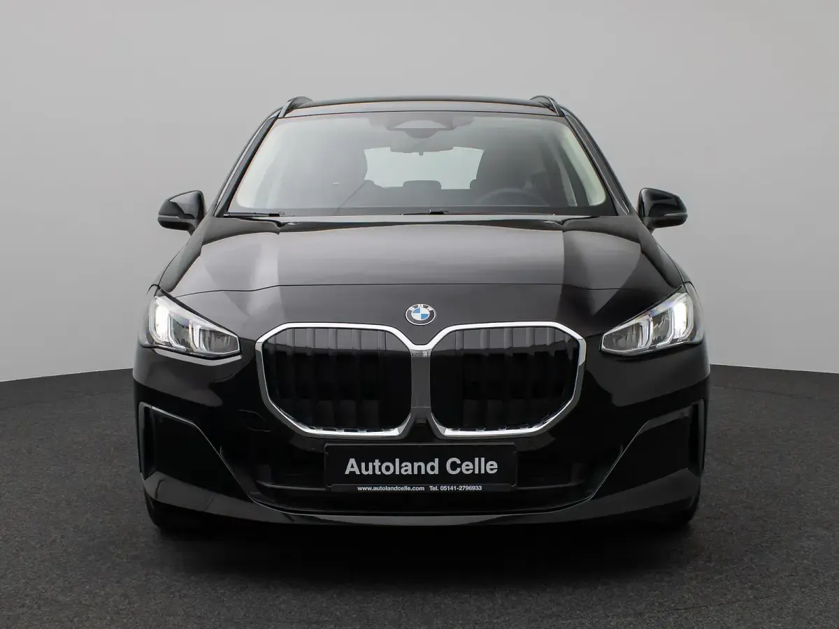 Gebraucht BMW 216 Active Tourer Shadowline 122 PS (89 kW) 2025 Schwarz Van / Kleinbus