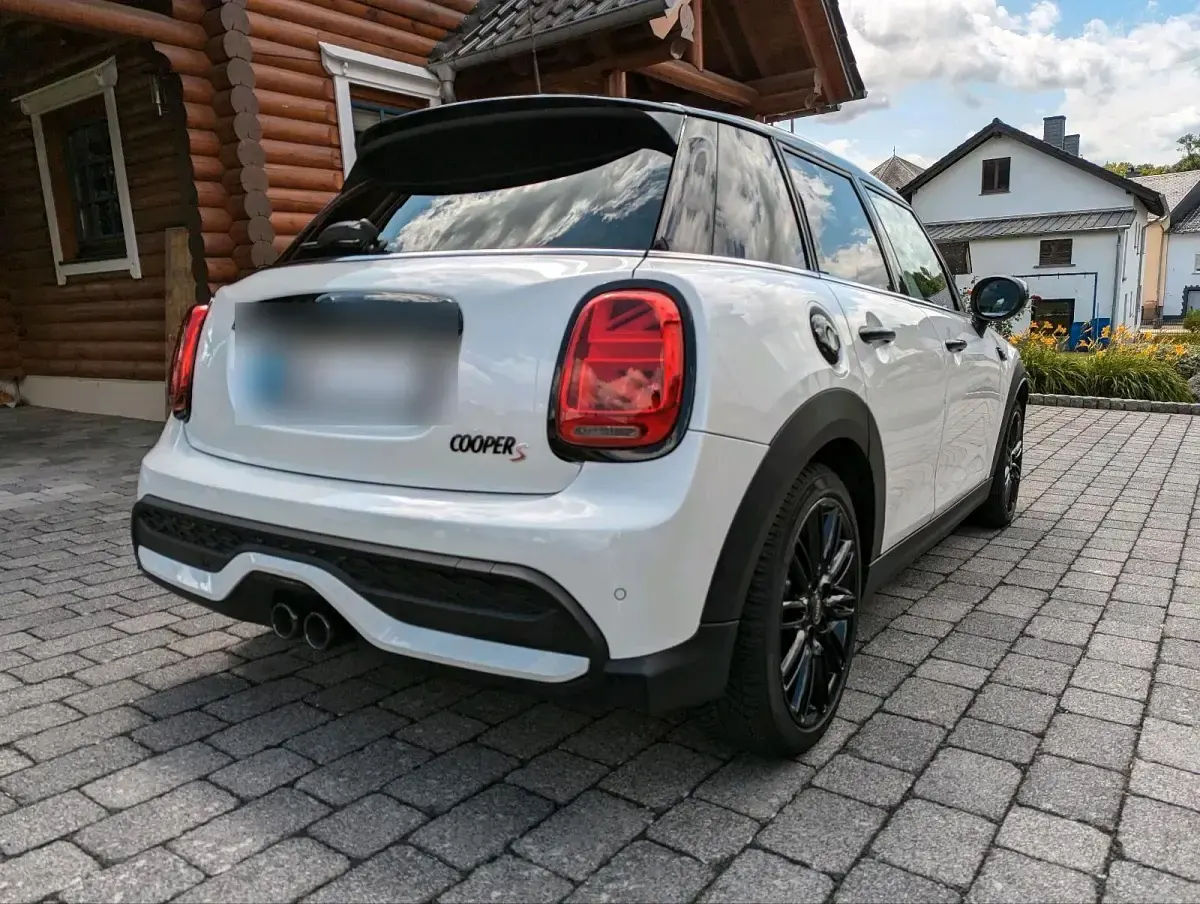 Gebraucht Mini Cooper S 178 PS (130 kW) 2024 Weiß Kleinwagen