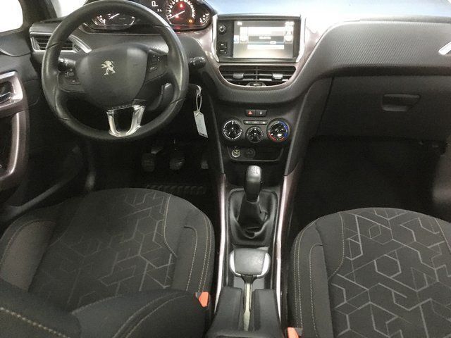 Gebraucht Peugeot 2008 Access 82 PS (60 kW) 2015 Schwarz metallic SUV