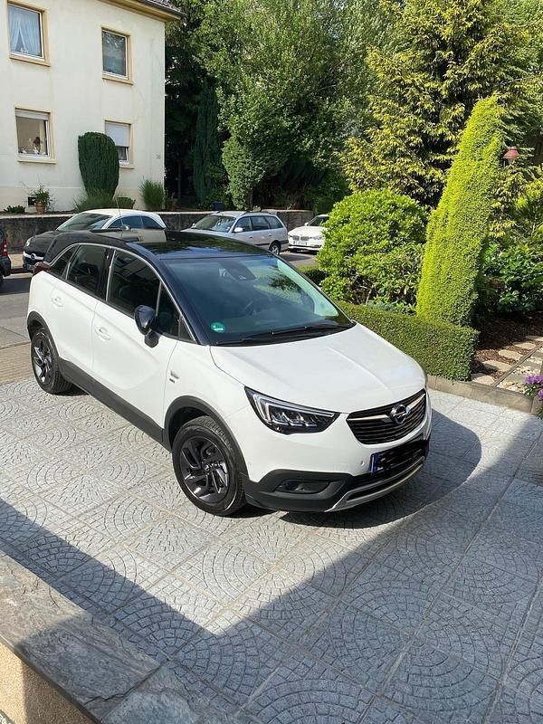 Weiß Gebraucht 2019 Opel Crossland X SUV | 11.900 € (Superpreis) - Bild 1/4