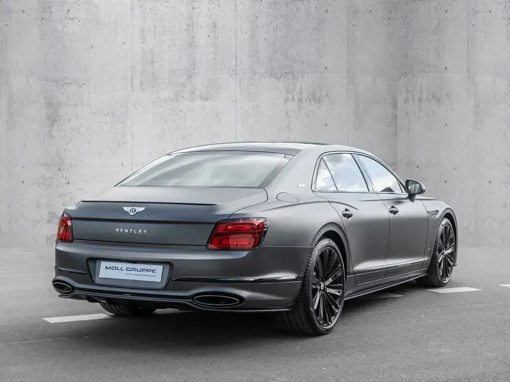 Gebraucht Bentley Flying Spur 782 PS (575 kW) 2025 Anthracite satin Limousine