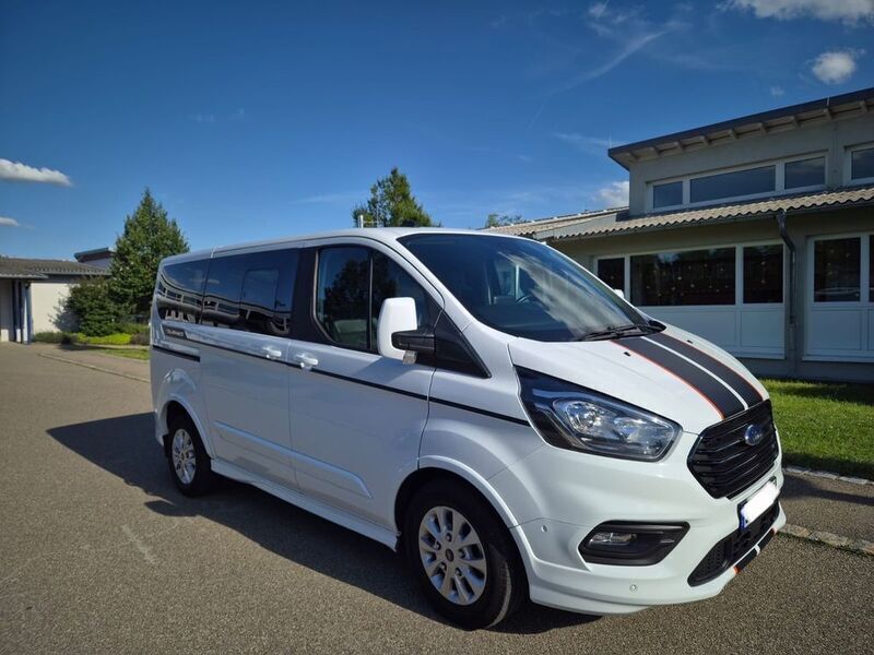 Beige Gebraucht 2022 Ford Tourneo Custom Van / Kleinbus | 32.800 € - Bild 1/4