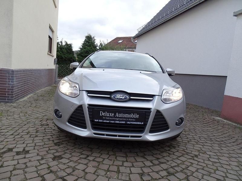 Second-hand Ford Focus 116 CP (85 kW) 2012 Argintiu Break