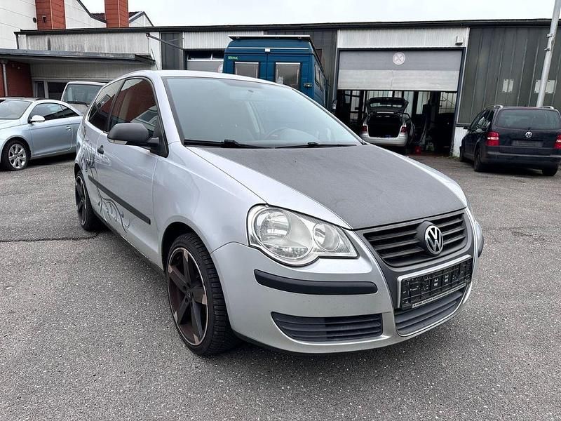 Silber Gebraucht 2008 VW Polo Trendline Kleinwagen | 2.600 € (Fairer Preis) - Bild 1/4