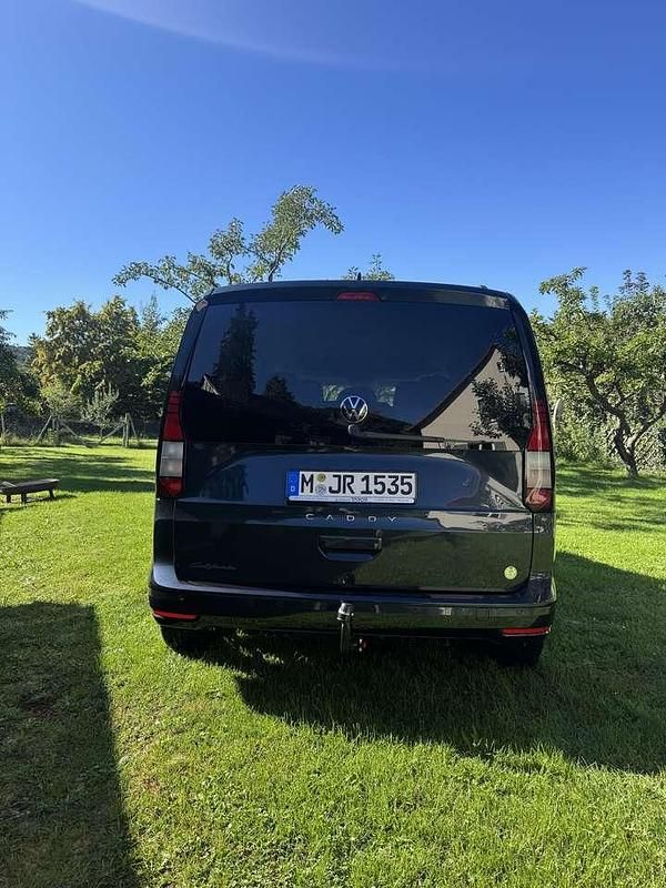 Gebraucht VW California California 114 PS (83 kW) 2024 Blau Van