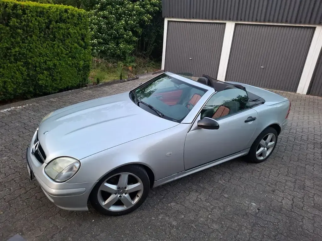 Gebraucht Mercedes SLK200 136 PS (100 kW) 1999 Silber Cabrio