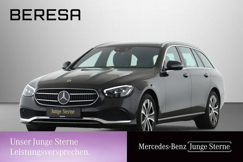 Graphitgrau Gebraucht 2022 Mercedes E300 Avantgarde Kombi | 35.480 € (Fairer Preis) - Bild 1/3