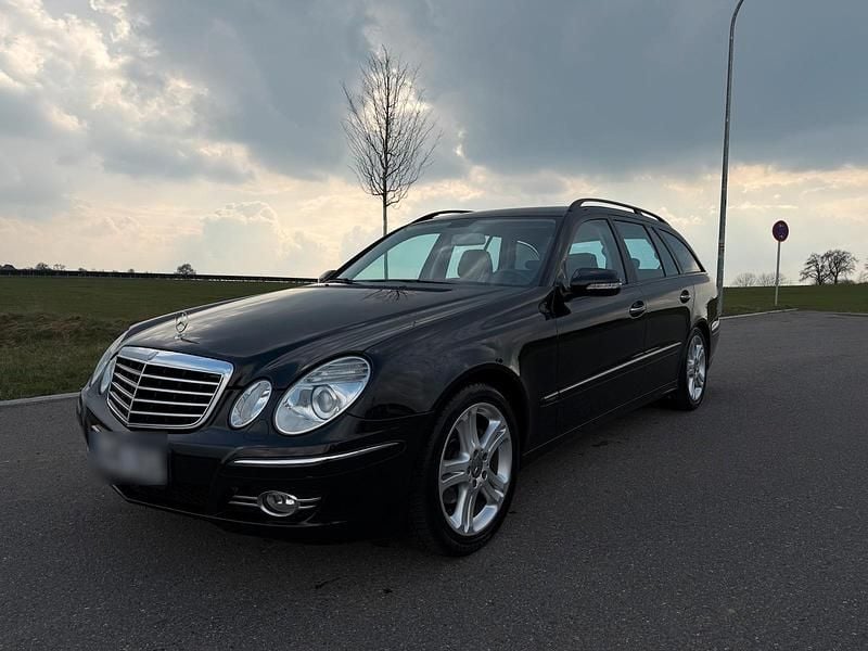Gebraucht Mercedes E200 184 PS (135 kW) 2007 Schwarz Kombi