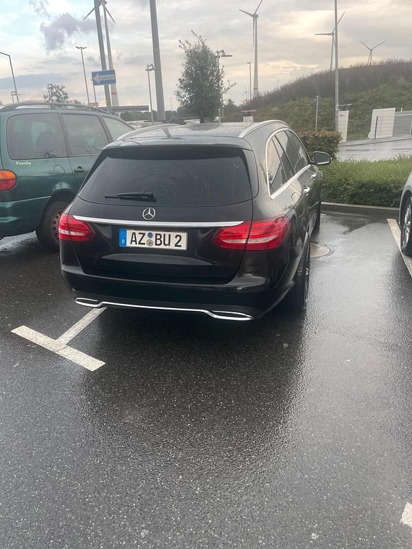 Schwarz Gebraucht 2014 Mercedes C250 Kombi | 10.800 € (Fairer Preis) - Bild 1/4