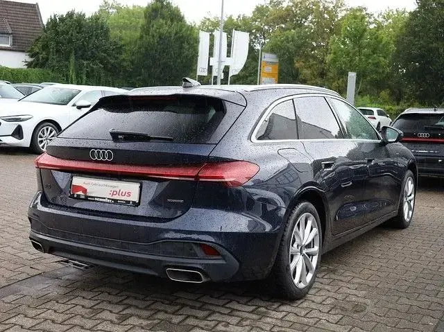 Gebraucht Audi A5 Sport 299 PS (219 kW) 2025 Blau Kombi
