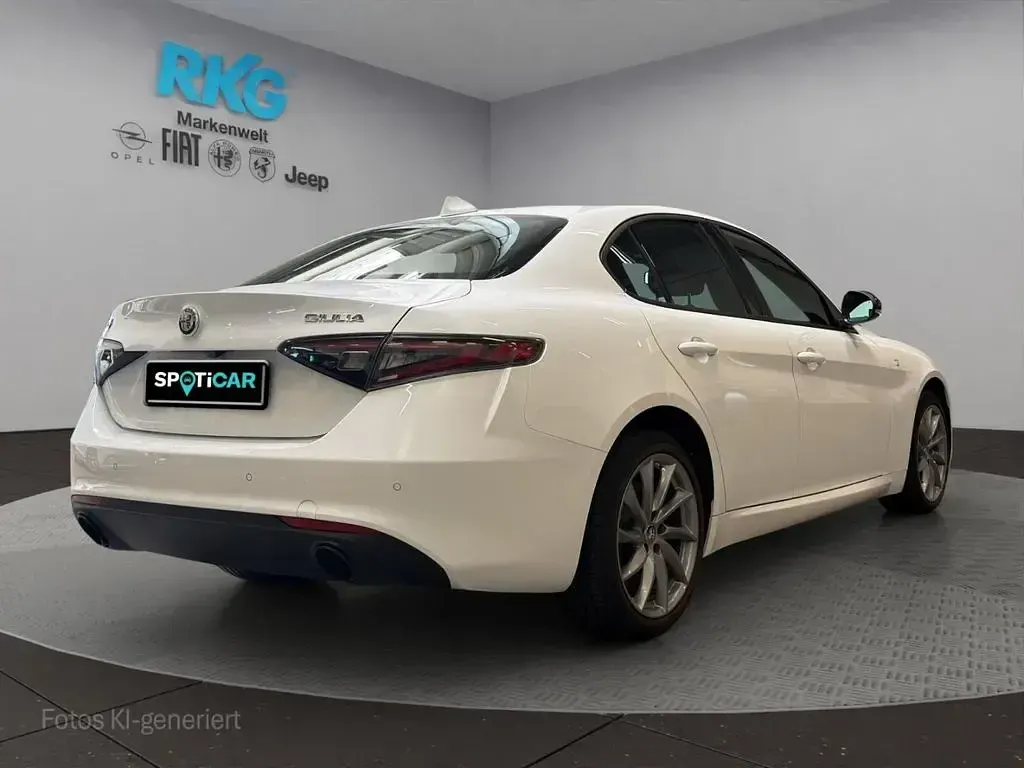 Gebraucht Alfa Romeo Giulia Ti 281 PS (206 kW) 2023 Weiß Limousine