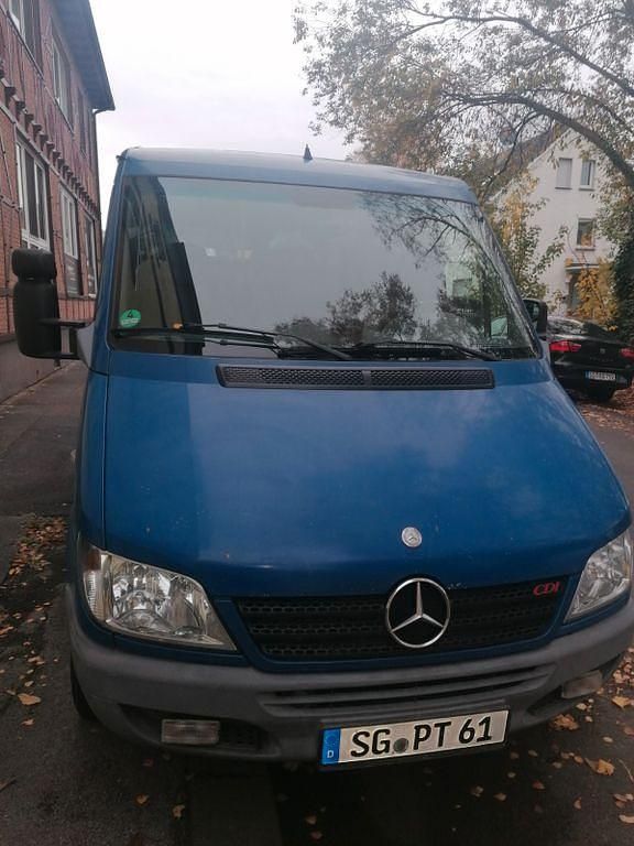 Blau Gebraucht 2004 Mercedes 316 Van | 6.950 € (Superpreis) - Bild 1/4