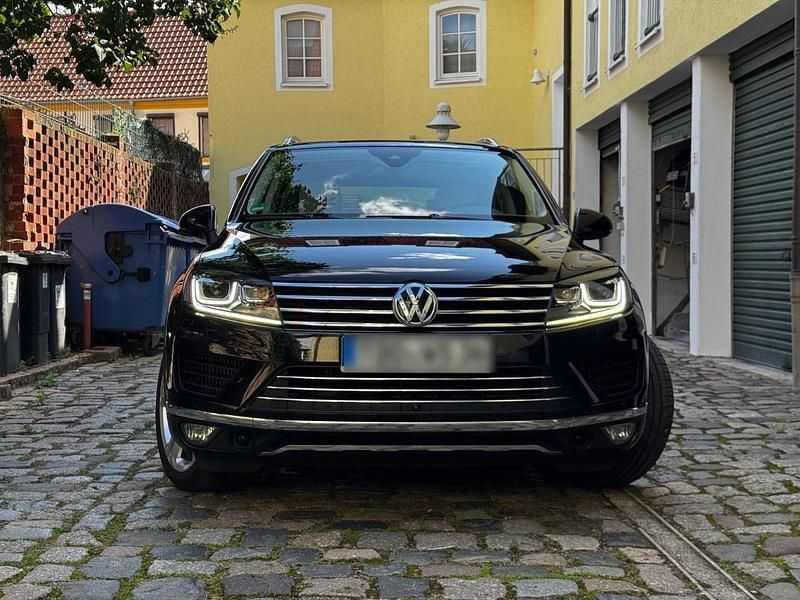 Schwarz Gebraucht 2014 VW Touareg SUV | 22.000 € (Teuer) - Bild 1/4