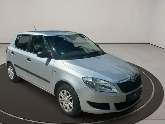 Używany Skoda Fabia Cool Edition 69 KM (50 kW) 2013 Sedan/Limuzyna
