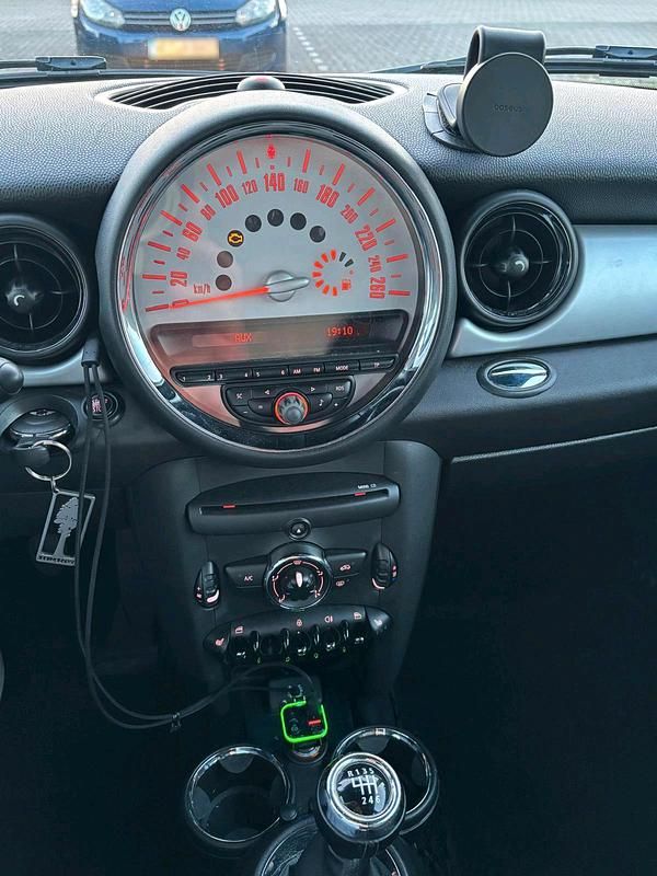 Gebraucht Mini ONE 75 PS (55 kW) 2013 Schwarz Kleinwagen