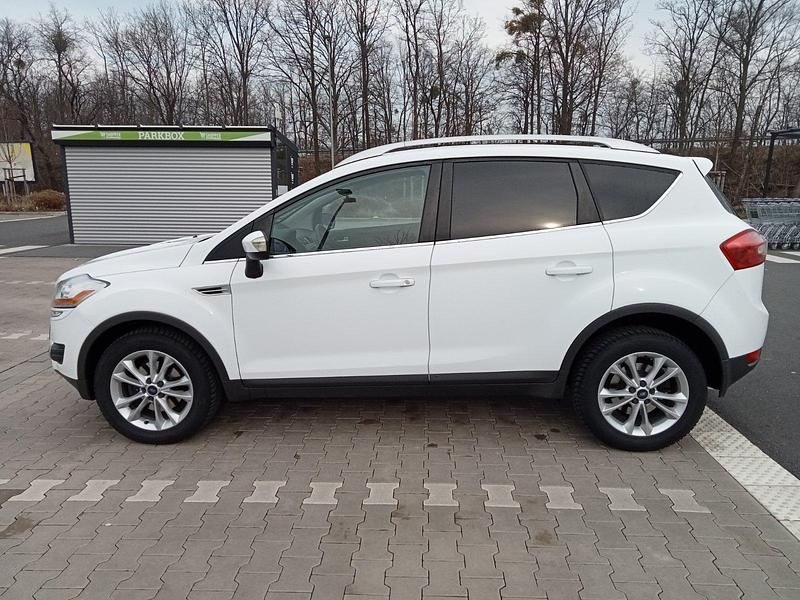 Gebraucht Ford Kuga Titanium 163 PS (119 kW) 2012 Weiß SUV