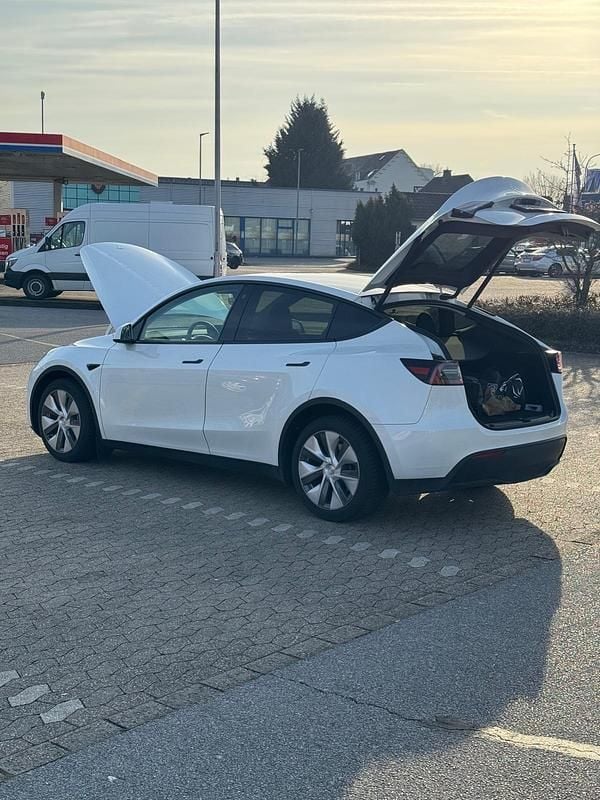 Gebraucht Tesla Model Y 378 kW (514 PS) 2023 Weiß SUV