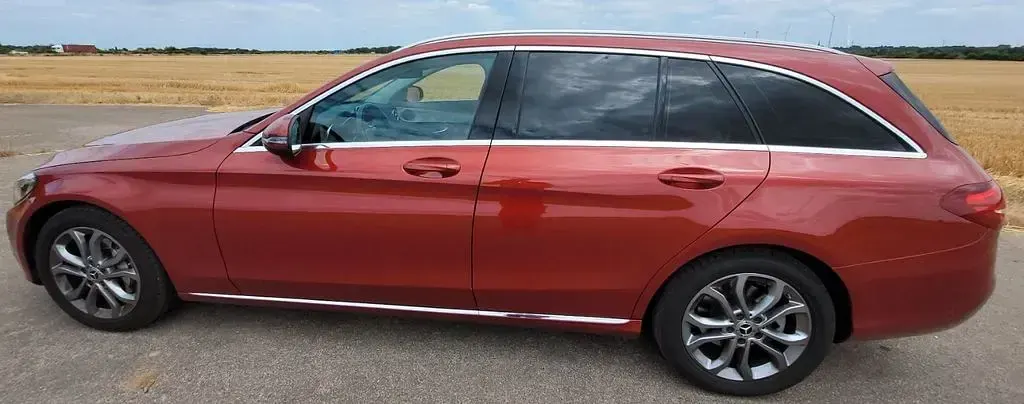 Gebraucht Mercedes C250 Avantgarde 211 PS (155 kW) 2017 Rot Kombi