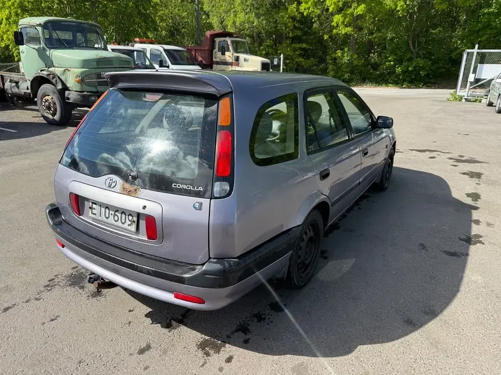 Gebraucht Toyota Corolla 110 PS (80 kW) 1998 Grau Kombi