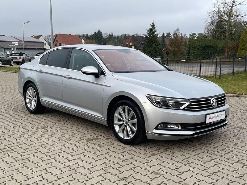 Gebraucht VW Passat Highline 190 PS (139 kW) 2017 Reflexsilber metallic Limousine