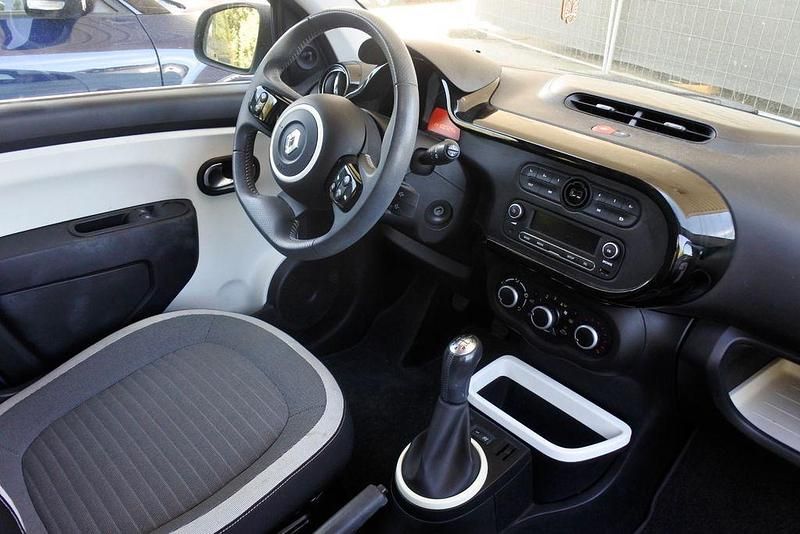 Używany Renault Twingo Experience 69 KM (50 kW) 2017 Niebieski Hatchback