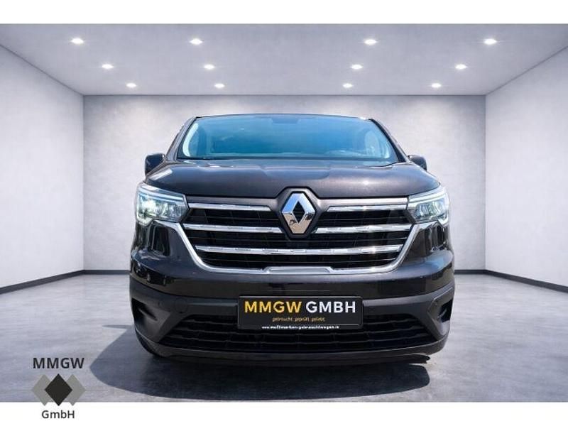 Gebraucht Renault Trafic Life 150 PS (110 kW) 2023 Schwarz Van / Kleinbus
