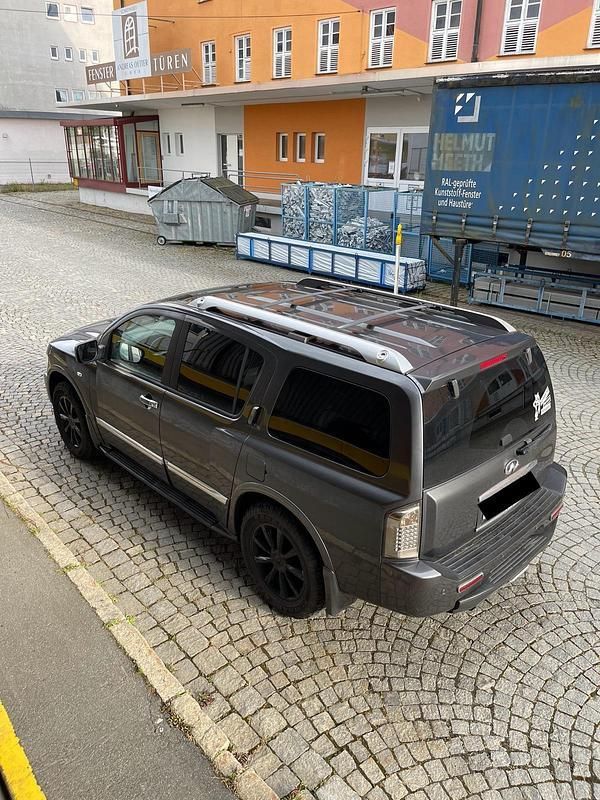 Grau Gebraucht 2007 Infiniti QX56 SUV | 19.000 € - Bild 1/4