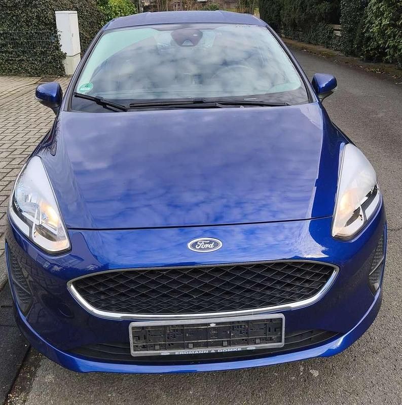 Gebraucht Ford Fiesta 69 PS (50 kW) 2017 Blau Limousine