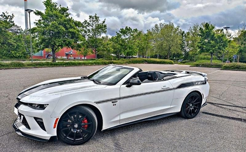 Second-hand Chevrolet Camaro 340 CP (250 kW) 2017 Alb Cabrio