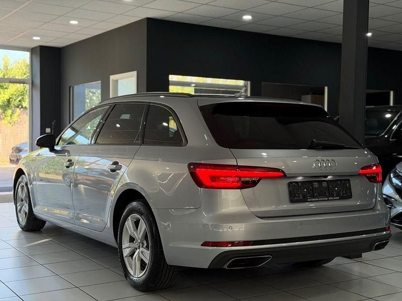 Gebraucht Audi A4 Sport 150 PS (110 kW) 2019 Silber Kombi