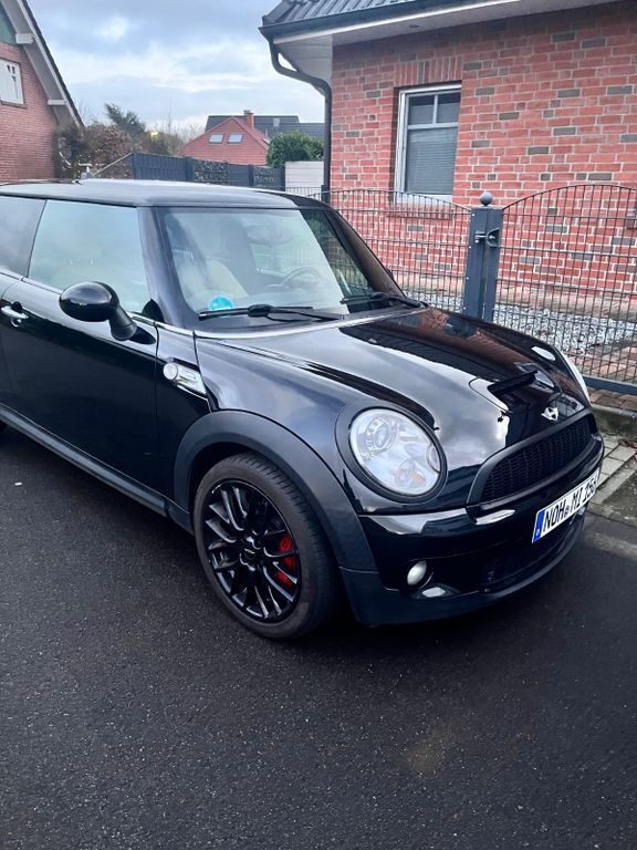 Schwarz Gebraucht 2010 Mini John Cooper Works Kleinwagen | 8.500 € - Bild 1/4