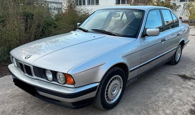 Gebraucht BMW 520 Executive 150 PS (110 kW) 1994 Silber Limousine