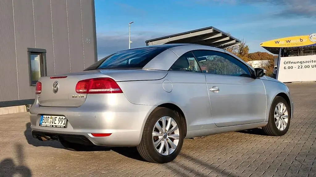 Gebraucht VW Eos Sportline 140 PS (102 kW) 2012 Silber Cabrio