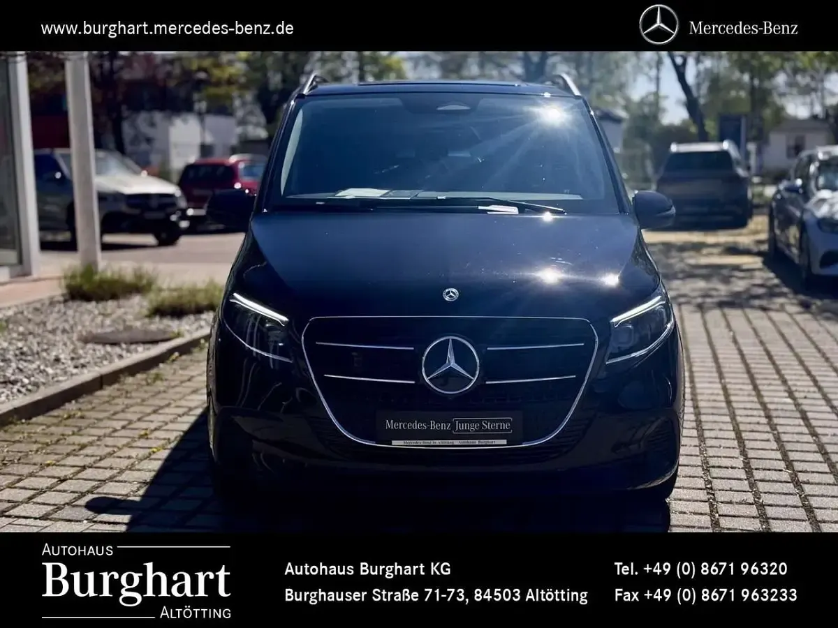 Gebraucht Mercedes V300 Style 237 PS (174 kW) 2025 Obsidianschwarz Van / Kleinbus