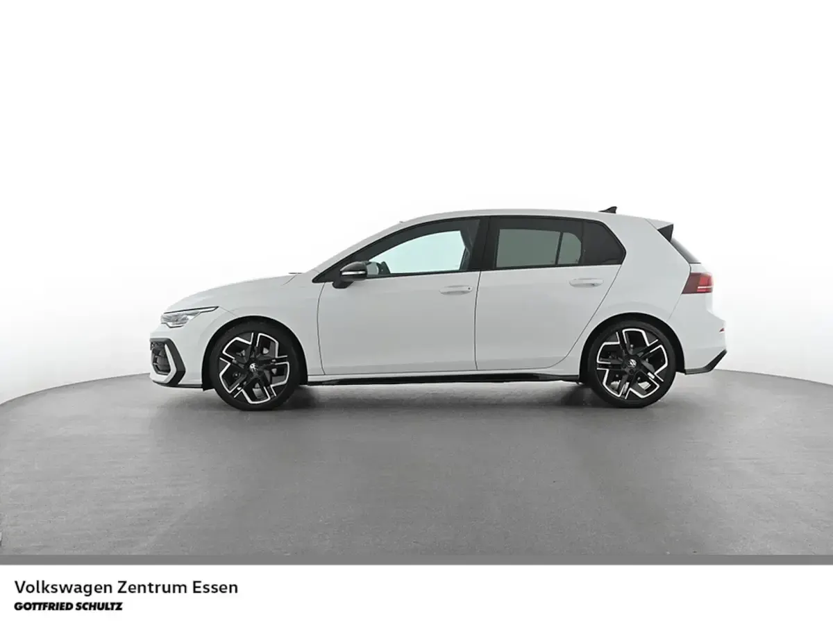 Gebraucht VW Golf VIII R 204 PS (150 kW) 2025 Weiss Limousine