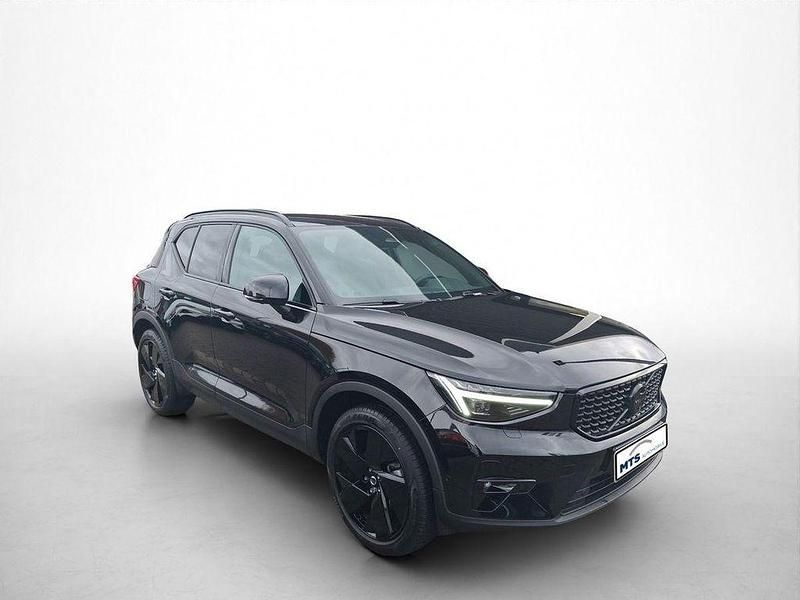 Gebraucht Volvo XC40 Plus 163 PS (119 kW) 2025 Schwarz SUV