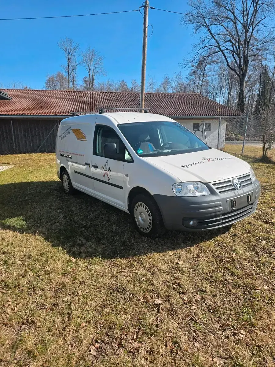 Second-hand VW Caddy 101 CP (74 kW) 2008 Alb Monovolum