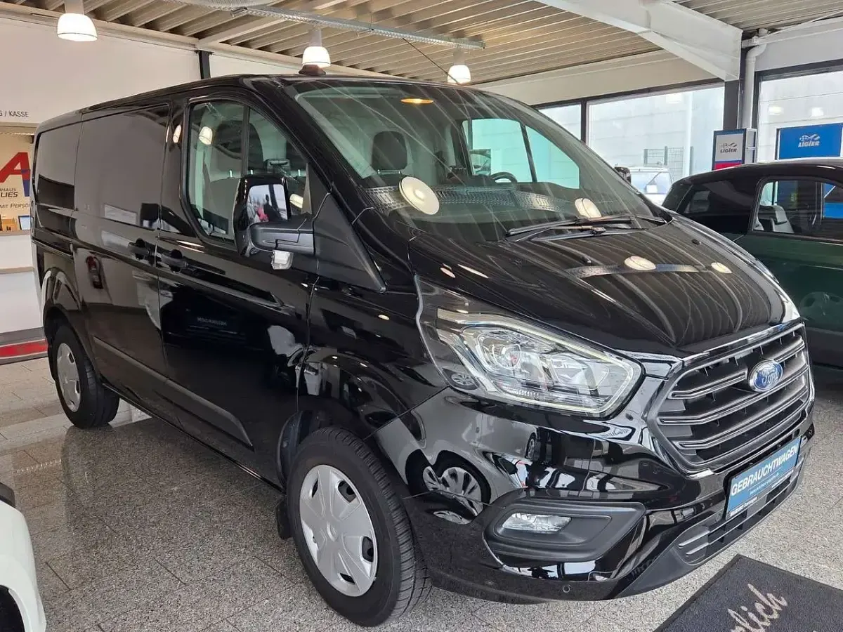 Gebraucht Ford Transit Custom Trend 105 PS (77 kW) 2021 Schwarz Van