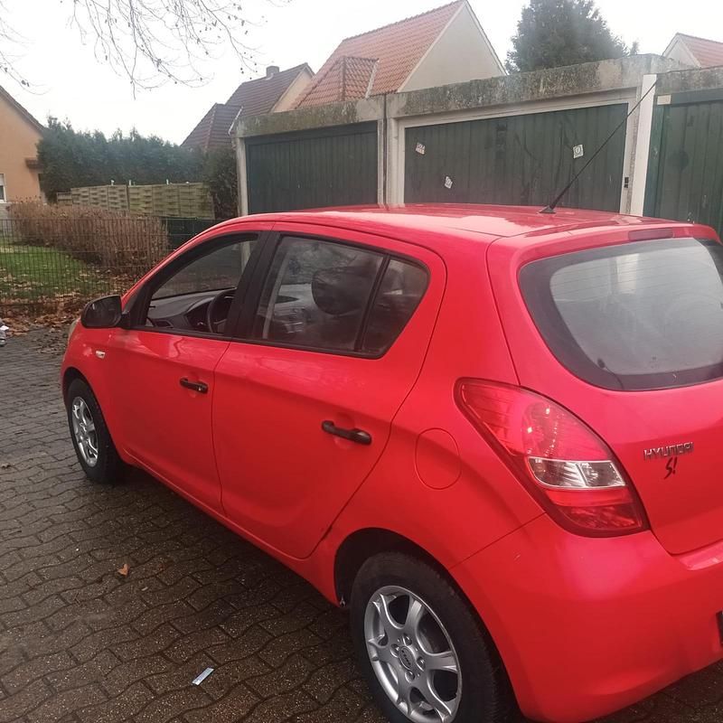 Gebraucht Hyundai i20 2025 Rot Kleinwagen